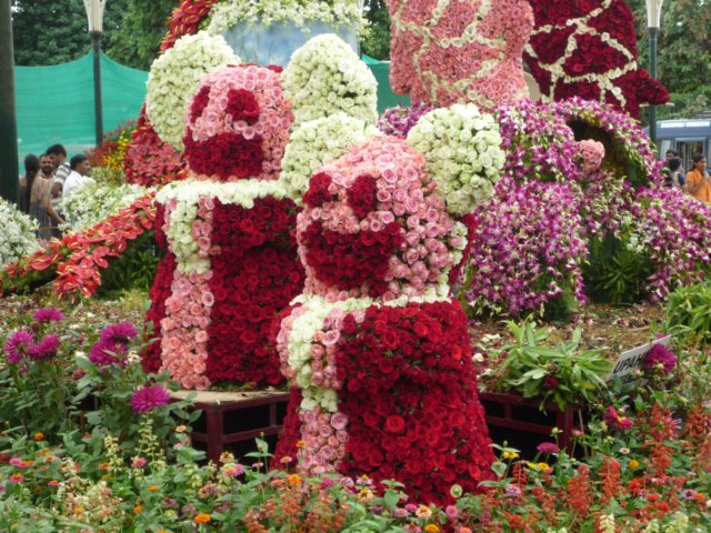 blumenshowimlalbaghgaden2.jpg